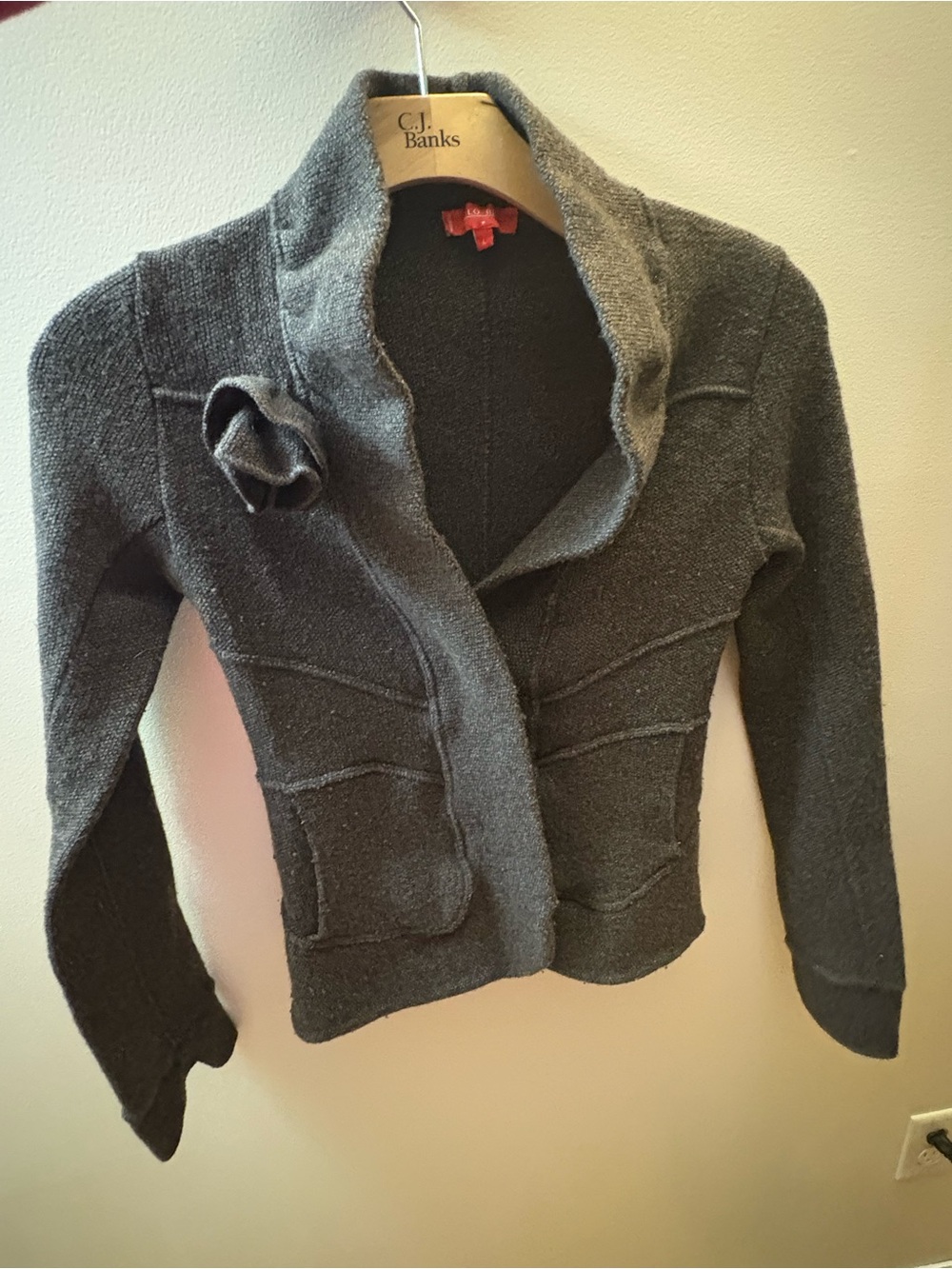 LO RI Cardigan Sweater Knit Rose Flower Embellishment Snap Close Pockets Large